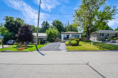Detached in Halton Hills