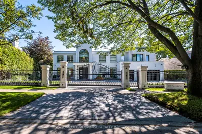 1400 Watersedge Road, Mississauga, On L5j 1a4