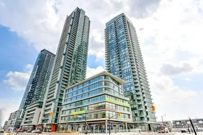 4070 Confederation Parkway 1708, Mississauga, On L5b 0e9