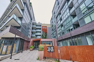 38 Howard Park Avenue 213, Toronto W01, On M6r 0a7