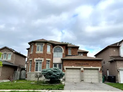538 Indian Summer Trail Upper, Mississauga, On L4z 3y7