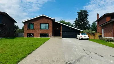 2454 Chilsworthy Avenue, Mississauga, On L5b 2r2
