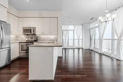 #520 1185 The Queensway, Toronto W08, On, M8z 0c6