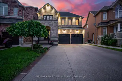 Detached in Brampton