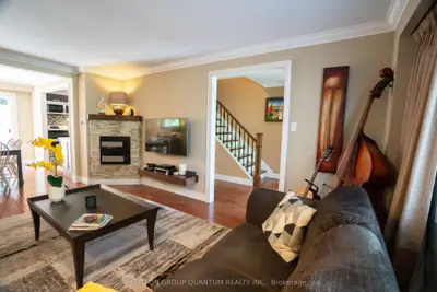 1050 Shawnmarr Road 49, Mississauga, On L5h 3v1