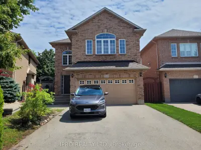 2446 Valley Heights Crescent, Oakville, On L6h 6x3