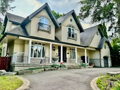 1446 Crescent Road Room B, Mississauga, On L5h 1p6