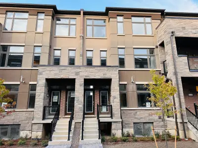Condo Townhouse in Brampton