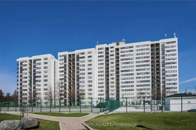 Condo Apartment in Mississauga