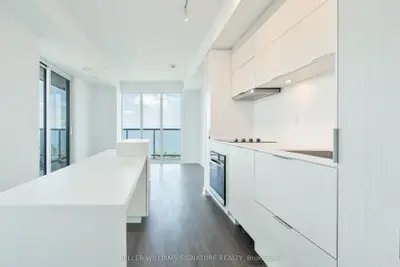 370 Martha Street 703, Burlington, On L7r 2p7