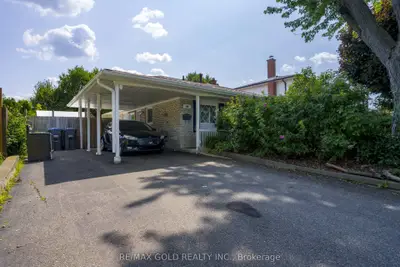 Detached in Brampton