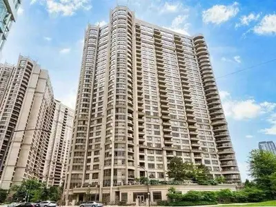 3888 Duke Of York Boulevard 323, Mississauga, On L5b 4p5