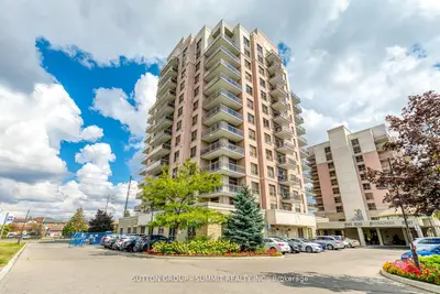 810 Scollard Court 701, Mississauga, On L5v 0a4