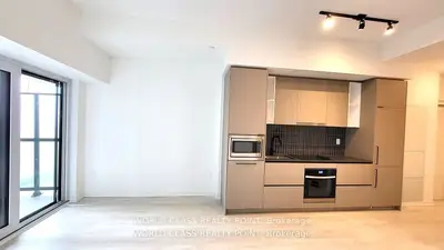 1285 Dupont Street 610, Toronto W02, On M6h 0e3