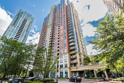 25 Viking Lane 1157, Toronto W08, On M9b 0a1