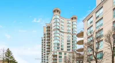2111 Lake Shore Blvd Boulevard W 709, Toronto W06, On M8v 4b2