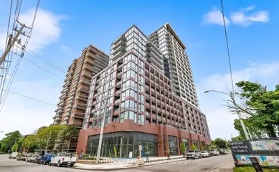 28 Ann Street 1413, Mississauga, On L5g 3g1