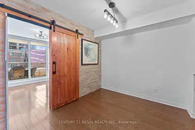 4090 Living Arts Drive 601, Mississauga, On L5b 4m8