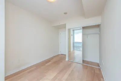 3975 Grand Park Drive 4204, Mississauga, On L5b 0k4