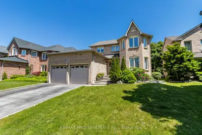 1529 Flamborough Circle, Mississauga, On L5m 3n2