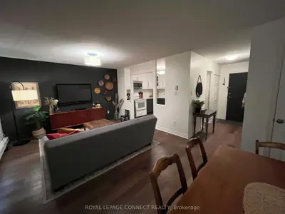 Condo Townhouse in Oakville