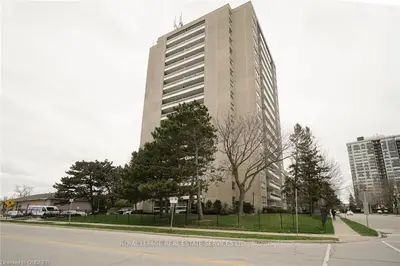 2263 Marine Drive 901, Oakville, On L6l 5k1