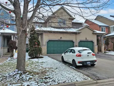1863 Stevington Crescent, Mississauga, On L5n 7s5
