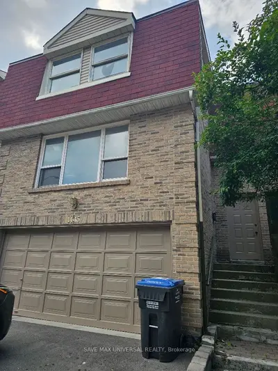 1445 Credit Woodlands Court, Mississauga, On L5c 3v7