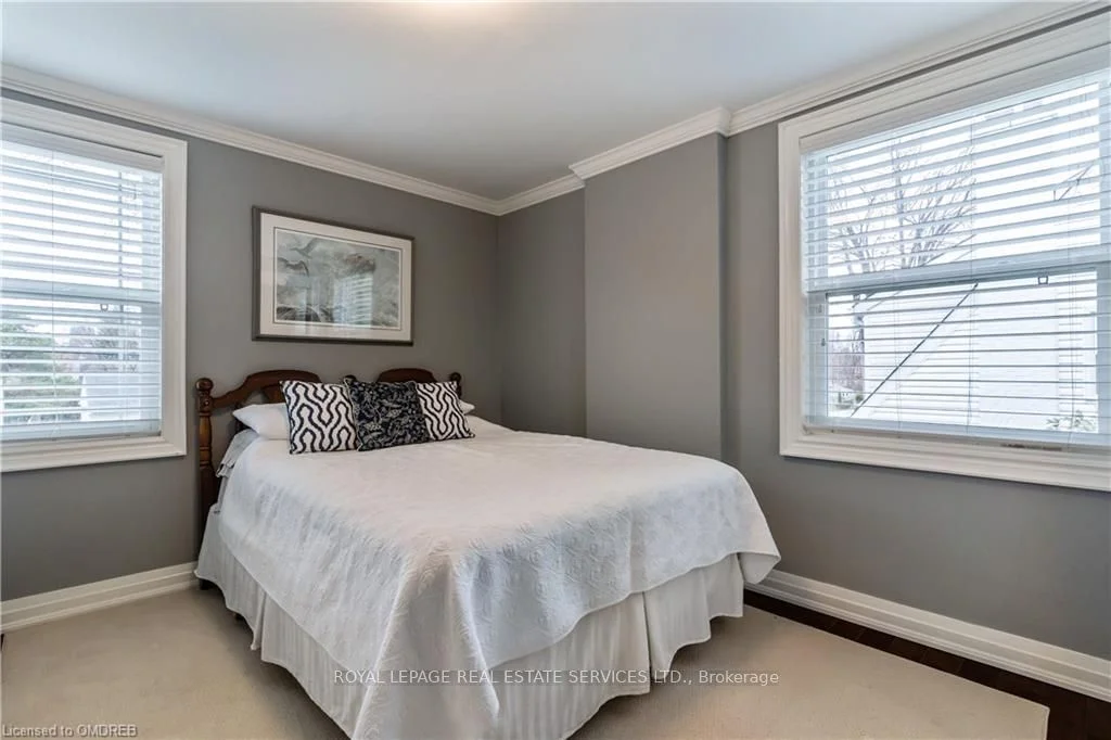 2069 Victoria Avenue, Burlington, On L7r 1r5