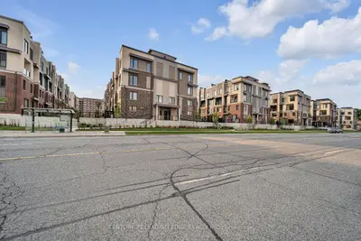 3409 Ridgeway Drive 01, Mississauga, On L5l 0b9