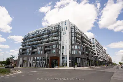 Condo Apartment in Oakville