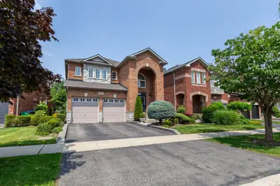 6813 Golden Hills Way, Mississauga, On L5w 1p2