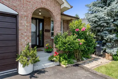 Detached in Brampton