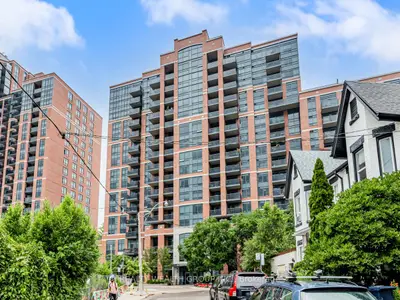 61 Heintzman Street Street 512, Toronto W02, On M6p 5a2