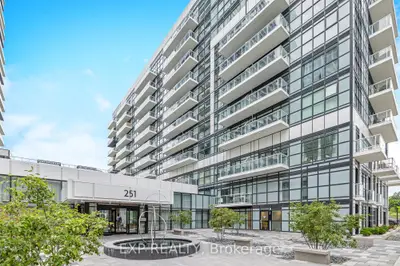 251 Manitoba Street 1013, Toronto W06, On M8y 0c7
