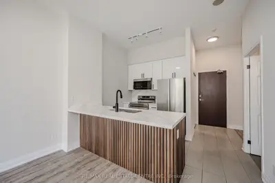 Condo Apartment in Mississauga