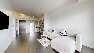 65 Speers Road 1702, Oakville, On L6k 0j1