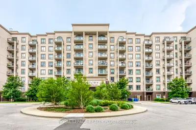 Condo Apartment in Oakville