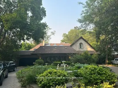 1547 Stavebank Road, Mississauga, On L5g 2v6