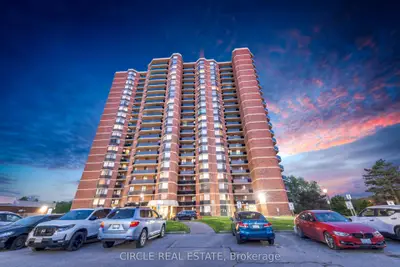 234 Albion Road 2203, Toronto W10, On M9w 6a5