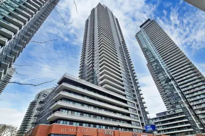 2220 Lakeshore Boulevard W 4303, Toronto W06, On M8v 0c1