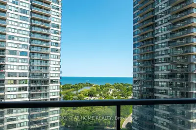 15 Legion Road 1507, Toronto W06, On M8v 0a9