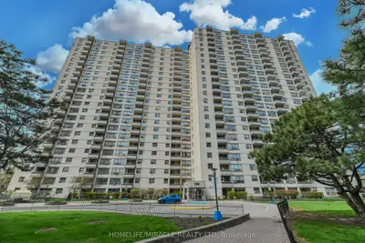 390 Dixon Road 1910, Toronto W09, On M9r 1t4