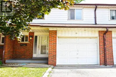 Condo Townhouse in Mississauga