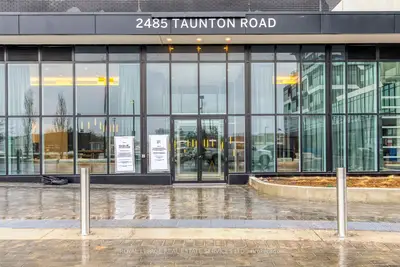 2485 Taunton Road 928, Oakville, On L6h 0g3