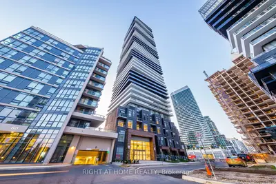 56 Annie Craig Drive 3807, Toronto W06, On M8v 0c8