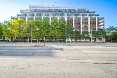 1040 The Queensway Avenue 413, Toronto W08, On M8z 0a7
