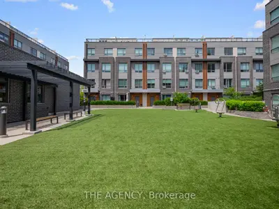 680 Atwater Avenue 20, Mississauga, On L5g 4k7