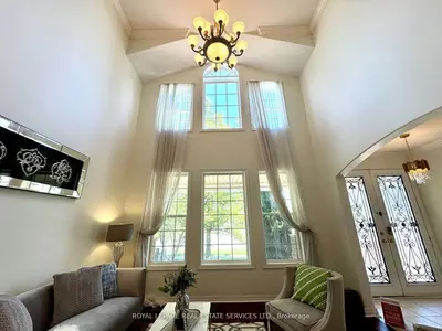1415 Pine Glen Road, Oakville, On L6m 4c2