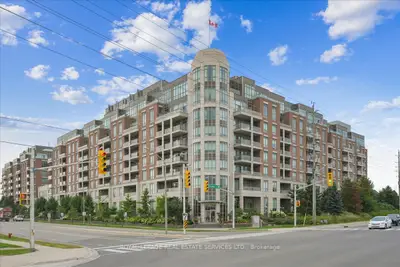 Condo Apartment in Oakville
